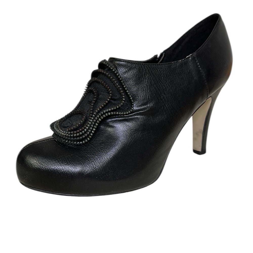 Madden Girl Black Leather Rokker Ruffled Zipper Bootie 4 Inch Heels Womens 11